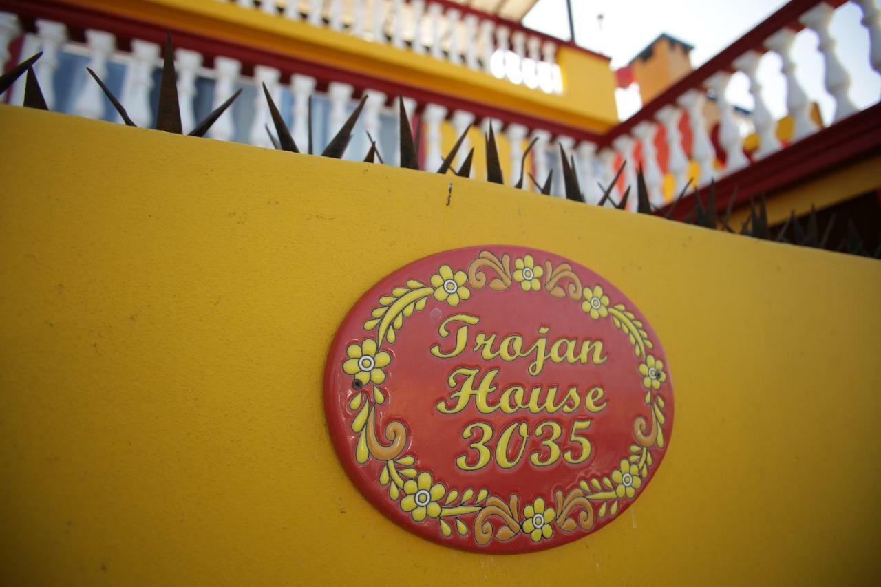 Trojan House Apartman Ensenada Kültér fotó